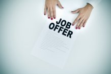 Accepting a Job Offer - 4 essential steps to take